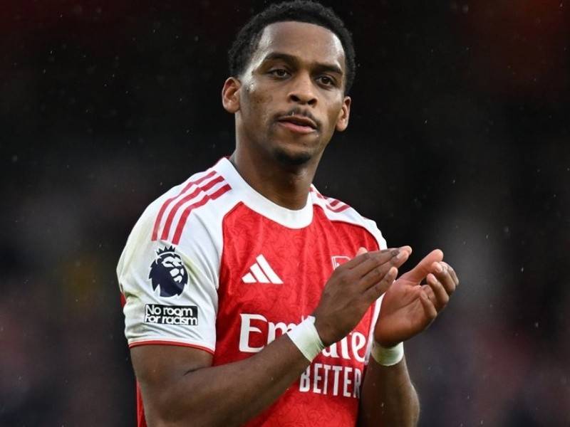 辟谣国足更衣室斗殴