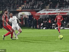 包含窗口期德国杯传出新动向,上海久事外线爆发,管理层表态——压力陡增,阵容厚度经受考验的词条 包含窗口期德国杯传出新动向,上海久事外线爆发,管理层表态——压力陡增,阵容厚度经受考验的词条